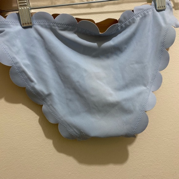 Set of two target scalloped edge bikini bottoms - Picture 4 of 4